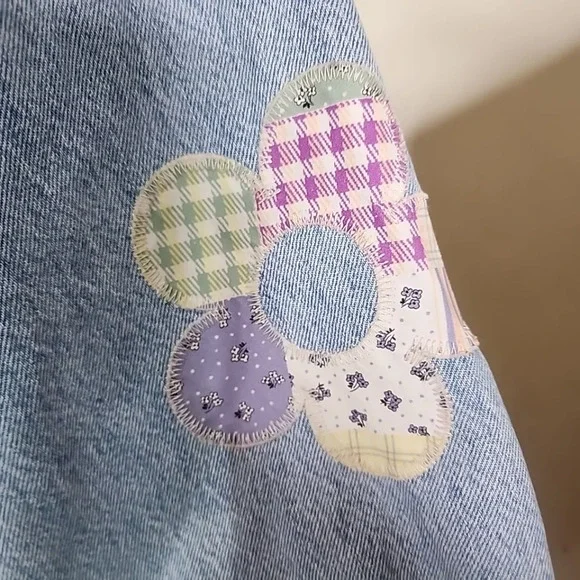 Levis 90s Patchwork Truckers Jacket. Size small - Picture 10 of 12